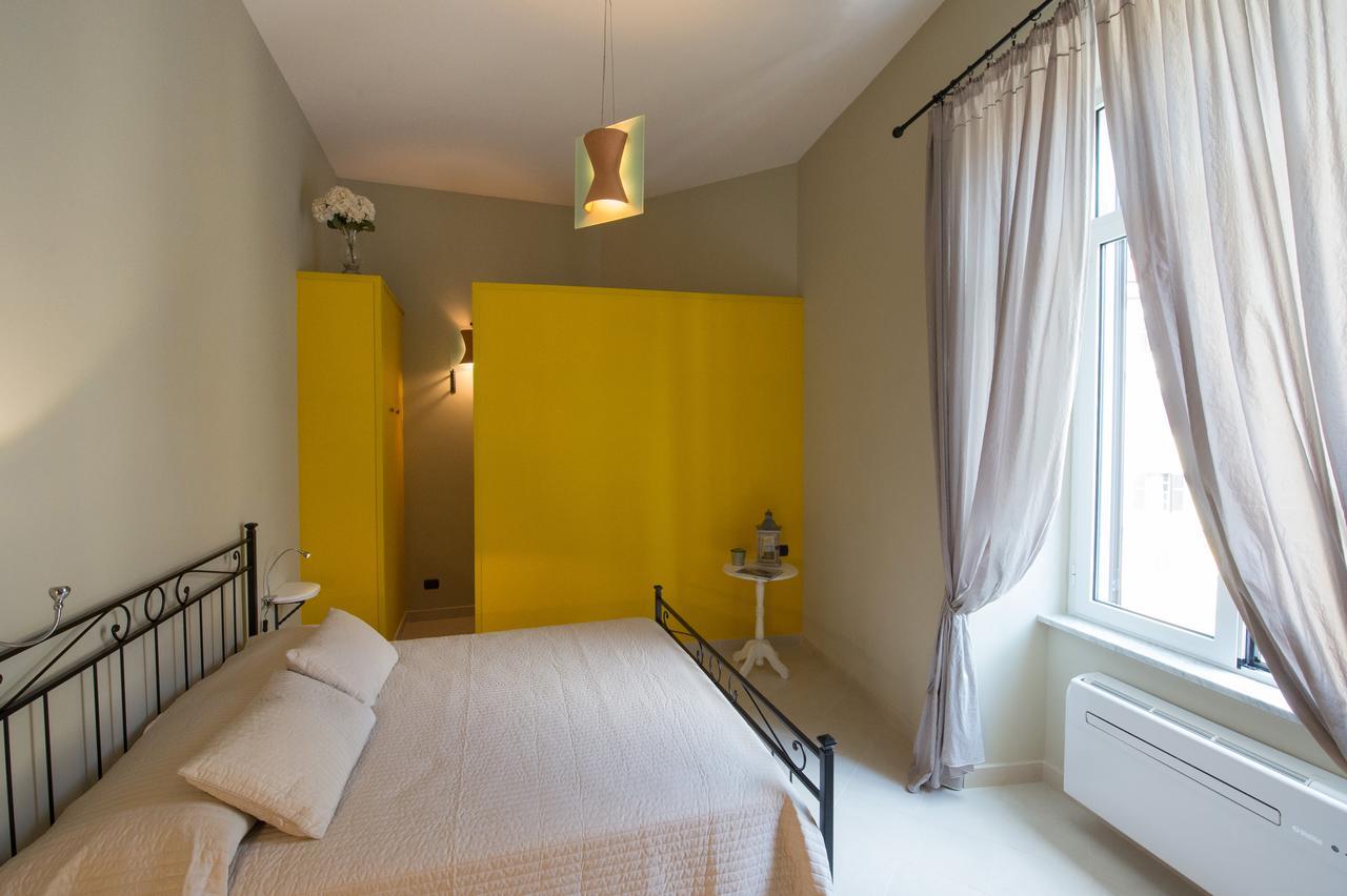 Duomo Regina Apartments Napoli Dış mekan fotoğraf